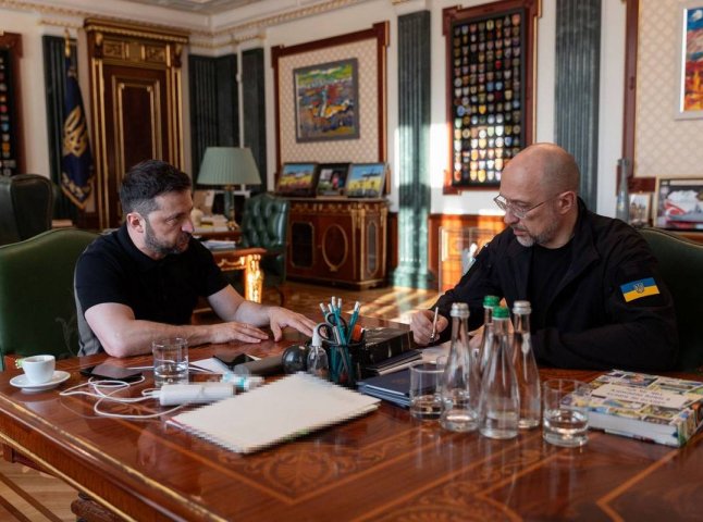 Зеленський анонсував важливу заяву уряду: відомо про 2 пункти, які оголосять 14 липня Зеленський анонсував важливу заяву уряду: відомо про 2 пункти, які оголосять 14 липня