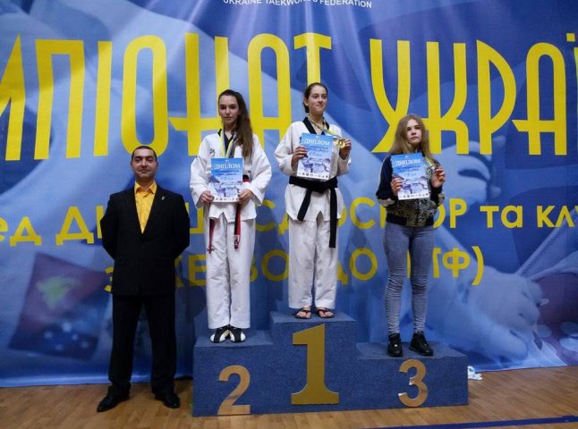 Юні закарпатські тхеквондисти здобути п’ять нагород на всеукраїнських змаганнях