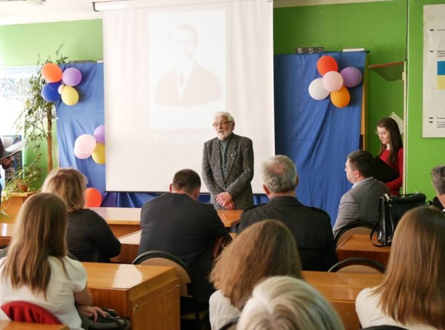 В Ужгороді відкрили мистецький конкурс "Срібний дзвін"