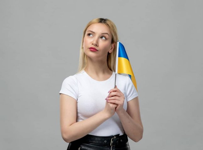 «Добрий ранок» чи «Доброго ранку»: мовознавець чітко пояснив, як правильно вітатися