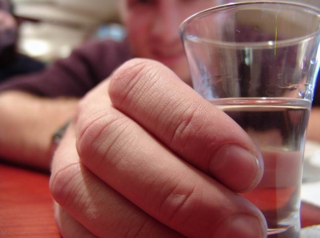Через надмірне вживання алкоголю, 19 тисяч закарпатців мають розлади психіки
