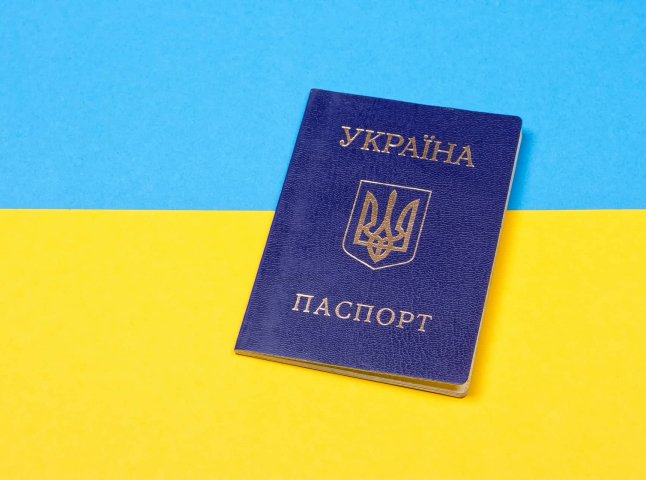 5 випадків, коли потрібно міняти паспорт-книжечку на ID-картку 5 випадків, коли потрібно міняти паспорт-книжечку на ID-картку