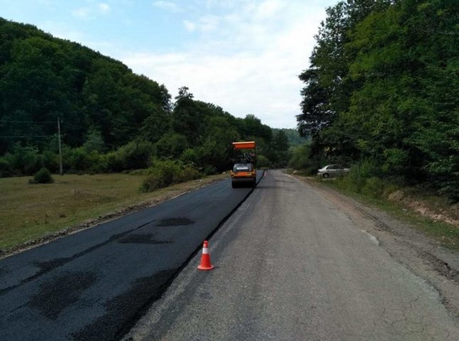 Триває ремонт дороги «Перечин – Свалява»