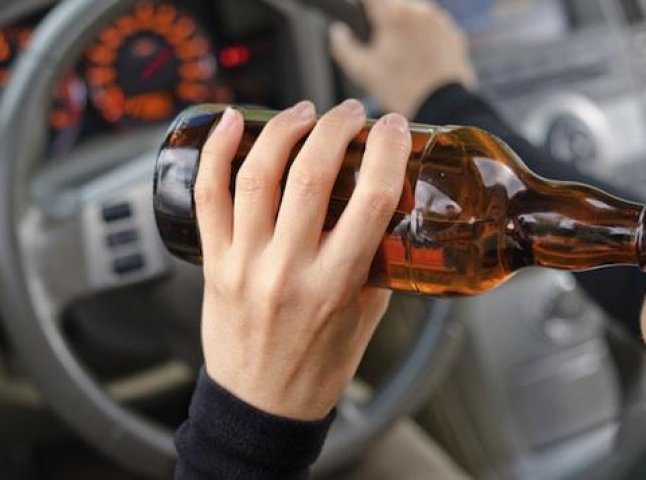 Погоня за п’яним водієм та інші випадки затримання нетверезих водіїв за вихідні