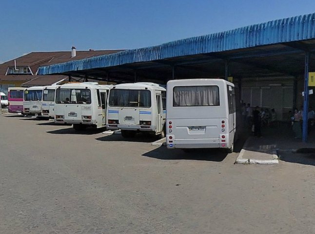 На Мукачівщині перевізники почали скасовувати окремі "нерентабельні" рейси маршруток
