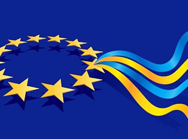 53% жителів країни хочуть бачити Україну в ЄС, 28% у Митному союзі