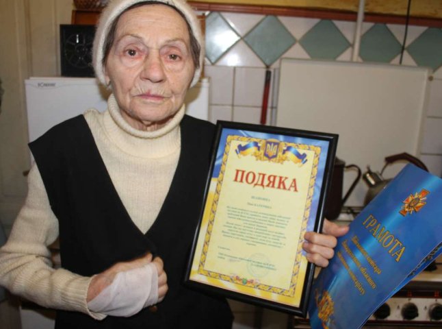 Найповажнішу волонтерку із Закарпаття Катерину Омельчак нагородили відзнакою Президента України