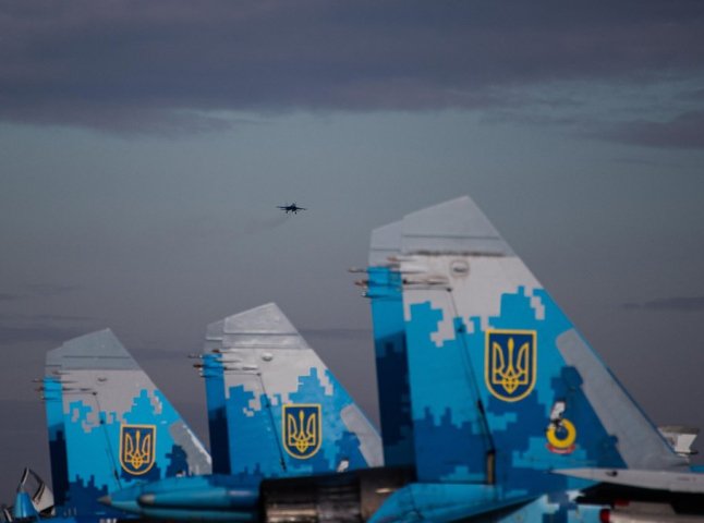 Українська авіація завдала потужного удару: знищено техніку та живу силу ворога