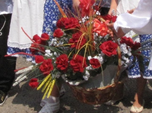 У селі Дийда відбувся оригінальний фестиваль троянд
