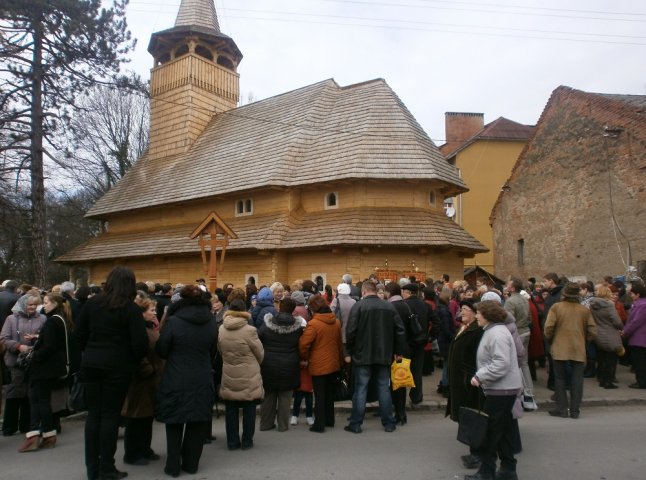 В Ужгороді освятили новозбудований греко-католицький храм