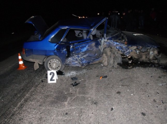 На Хустщині у результаті ДТП загинули водій та пасажир ВАЗу