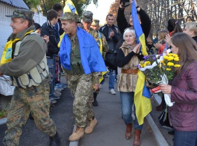 Ужгородські активісти вже готують теплу зустріч Героям зі 128-ї бригади (ВІДЕО)