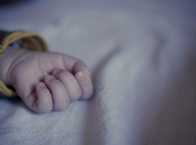 Страшна смерть малюка: у горе-матері ще залишилося троє дітей