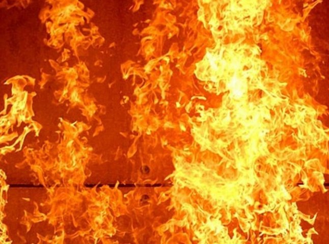 У Мукачеві спалахнула масштабна пожежа, – ЗМІ