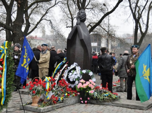 В Ужгороді вшанували пам’ять воїнів-інтернаціоналістів 