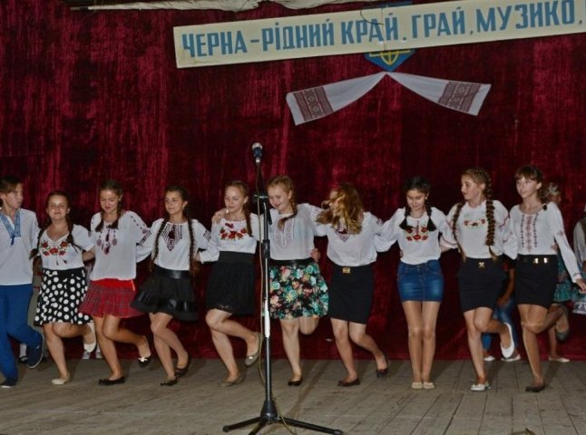 На Виноградівщині відбувся фестиваль «Чернянська начанка»