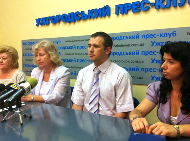 З нагоди Дня бухгалтера в Ужгороді обговорювали особливості цієї професії 