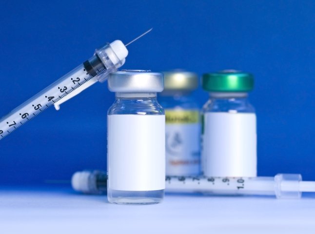 Начальник департаменту охорони здоров’я визнав катастрофічну нестачу вакцини у області