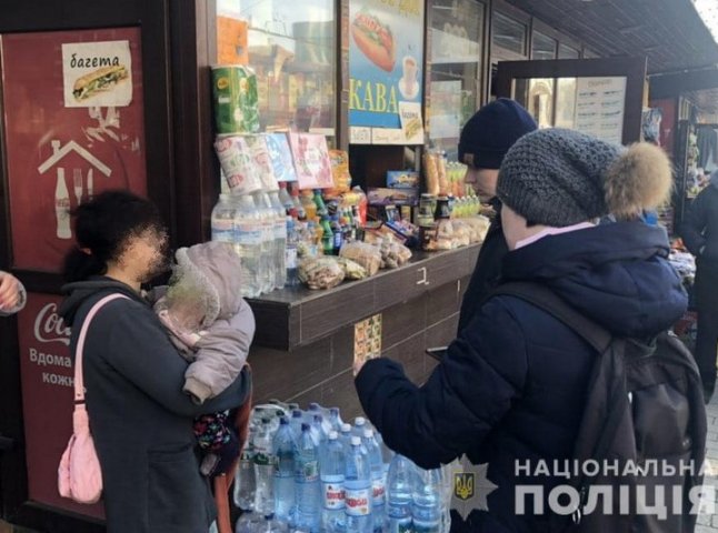 В Ужгороді поліція виявила дітей, які займаються жебракуванням