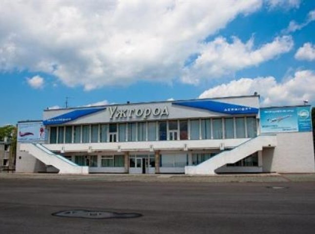 Міжнародний аеропорт "Ужгород" можуть звільнити від сплати податку за користування земельною ділянкою
