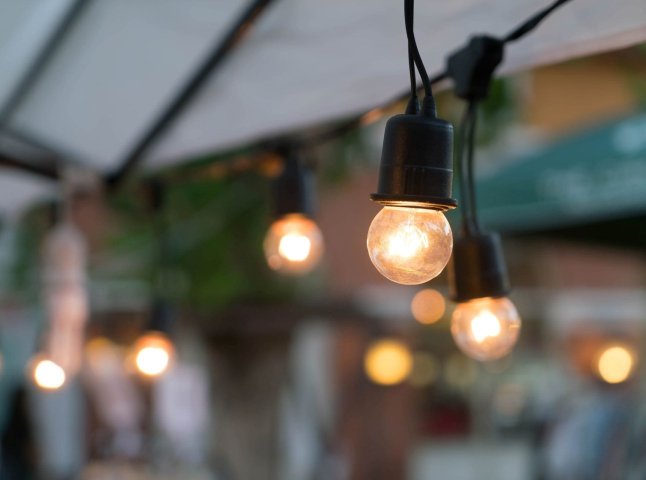 Графік відключень на 3 квітня: у яких чергах у п’ятницю не буде світла