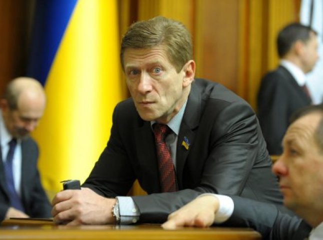 Народний депутат України від "Батьківщини" Роман Забзалюк заявив про складання депутатського мандата