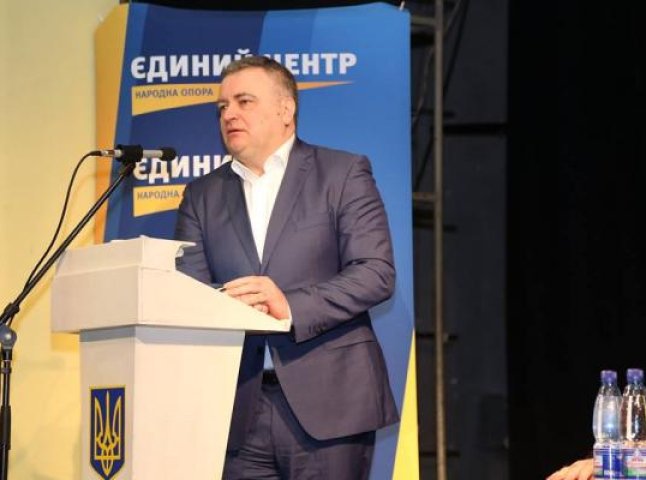 Ректор УжНУ Володимир Смоланка написав заяву про складання депутатського мандату