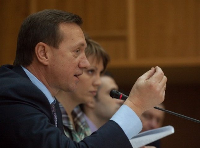 Ужгородські депутати приймають зміни до міського бюджету на 2015 рік