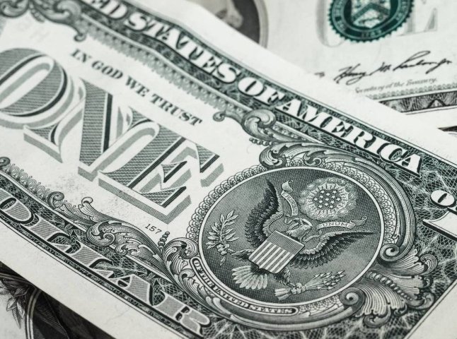Курс долара зміниться: прогнози до кінця серпня