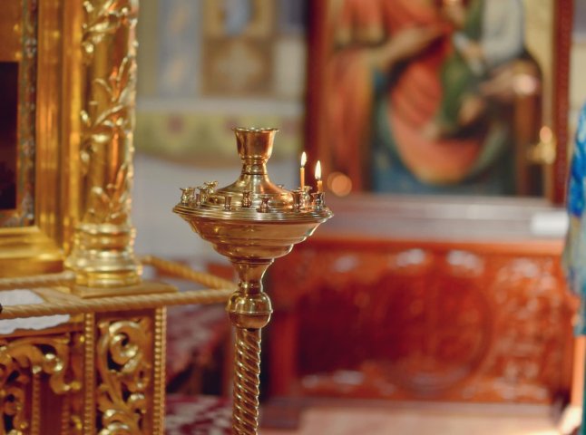 Релігійна свято 25 травня - третє віднайдення голови Іоанна Хрестителя