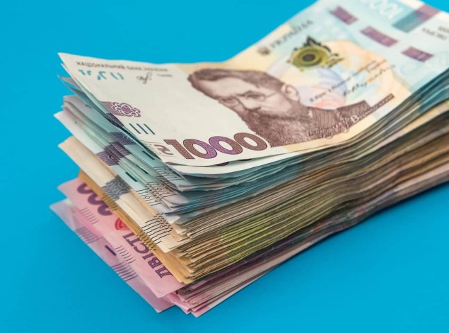 Тепер буде від 800 до 4000 гривень на місяць: змінено одну з допомог для українців Тепер буде від 800 до 4000 гривень на місяць: змінено одну з допомог для українців