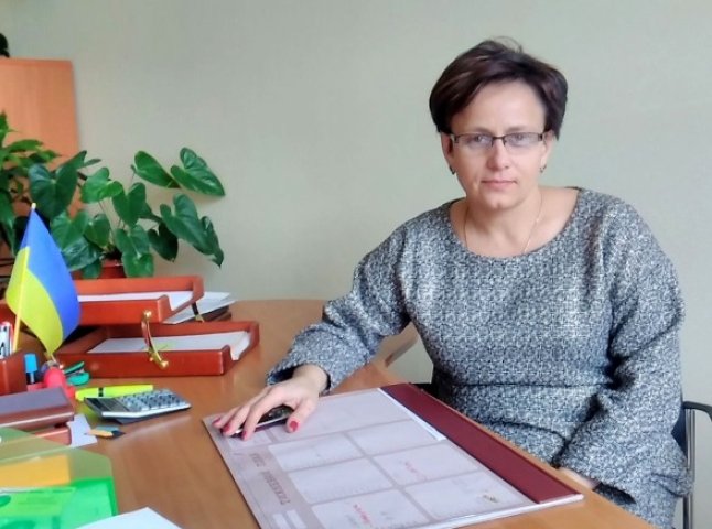 ЗМІ повідомляють, що керівник освіти Ужгорода Оксана Бабунич стала очільницею Департаменту культури Закарпатської ОДА