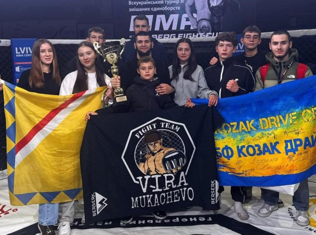 Закарпатські бійці ММА здобули командну перемогу на турнірі у Львові