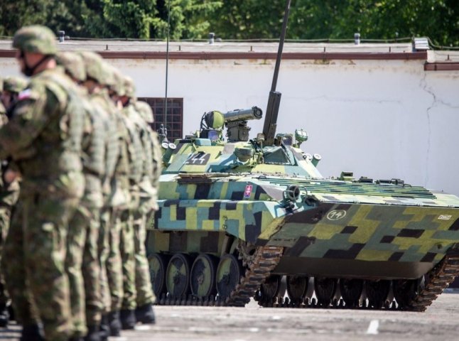 Словаччина ще не змогла домовитися з Німеччиною про постачання Україні танків