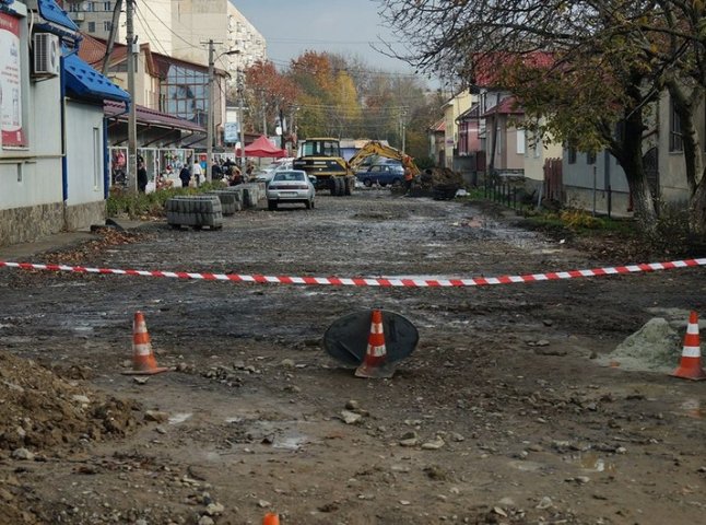 У Мукачеві триває реконструкція вулиці Зеленої