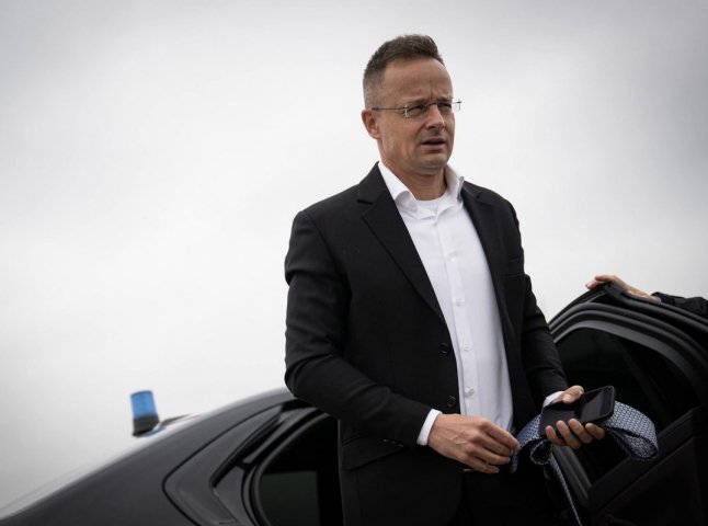 Сійярто відреагував на заяву СБУ щодо викриття угорської шпигунської мережі на Закарпатті і заявив, що Угорщина висилає двох українських дипломатів Сійярто відреагував на заяву СБУ щодо викриття угорської шпигунської мережі на Закарпатті і заявив, що Угорщина висилає двох українських дипломатів