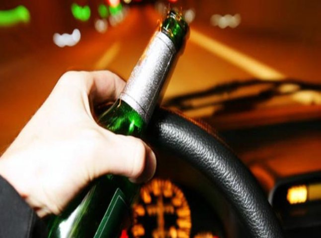 На Мукачівщині зупинили водія у стані сильного алкогольного сп’яніння