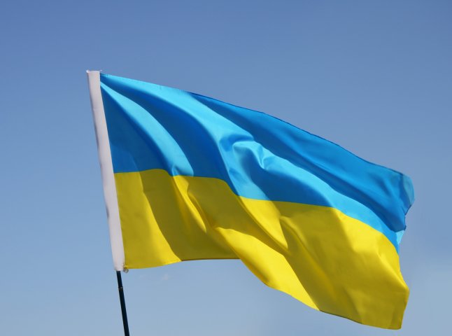 Минулоріч під час святкування Дня Конституції України в Ужгороді "взяли на пам’ять" 68 прапорів