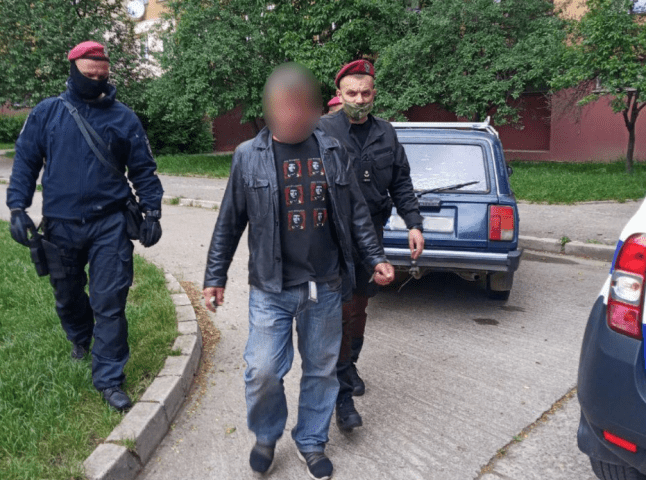 Поліцейські Ужгорода затримали ймовірних грабіжників 