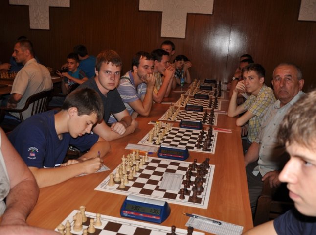 У Мукачеві стартував традиційний шаховий фестиваль "Мукачівське літо – 2013" (ФОТО)