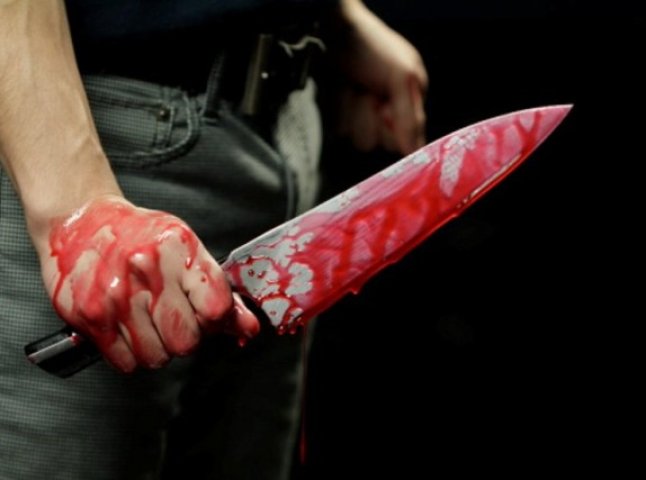 На Перечинщині охоронець підприємства ножовими ударами довів керівника до реанімації