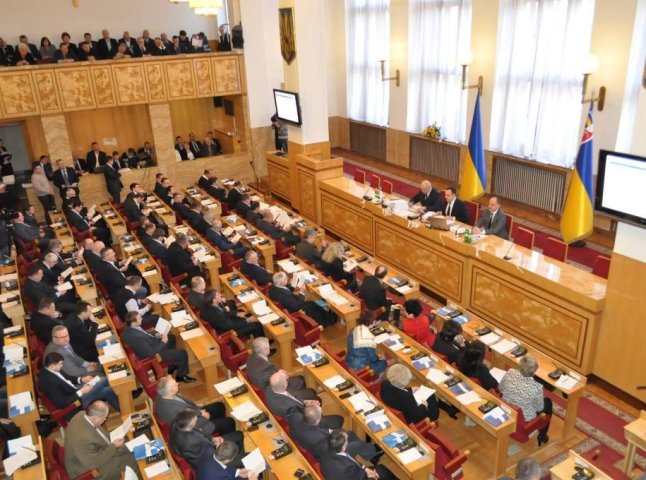 Закарпатські депутати попросили у державної влади підвищити мінімальні зарплати