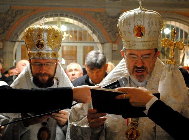 Глави закарпатських греко-католиків відслужили Різдвяну Літургію в Ужгороді