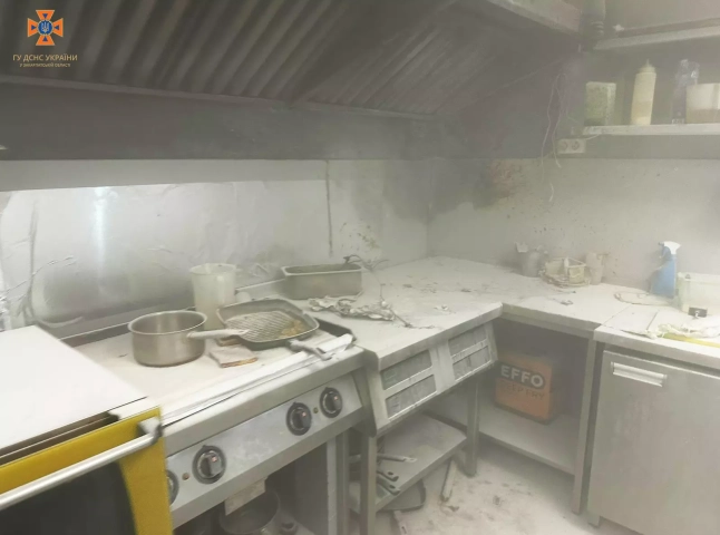 На Закарпатті у приміщенні кафе трапилась пожежа