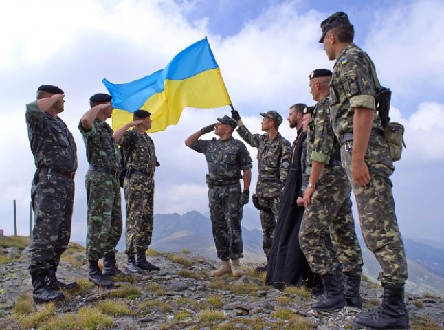 У Берегові відзначатимуть День захисника України святковим концертом