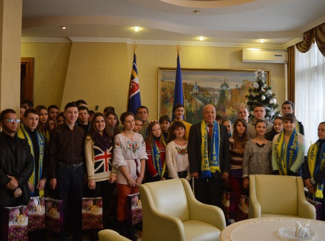 Майже три десятки школярів Луганщини зустрінуть Різдво на Закарпатті