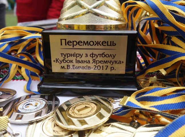 У Великому Бичкові відбувся дитячий турнір по футболу на кубок заслуженого майстра спорту Івана Яремчука 