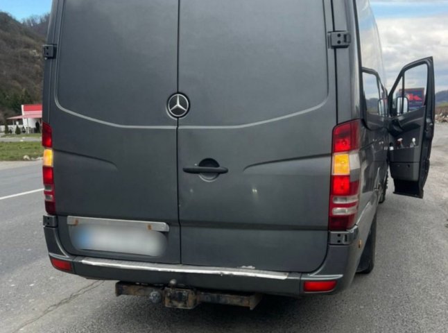 На трасі неподалік Мукачева зупини водія. Драгер показав понад 2 проміле алкоголю в крові