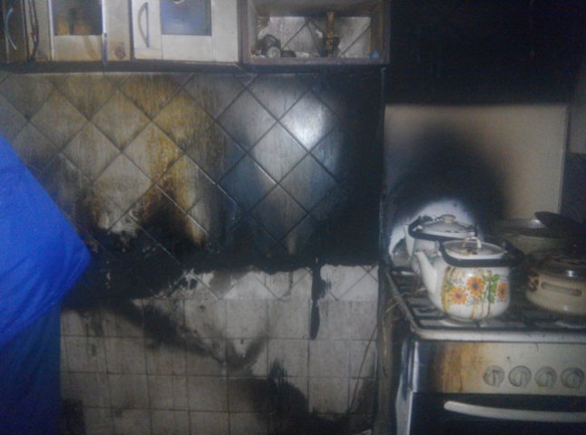 В одній із п’ятиповерхівок Мукачева трапилась пожежа