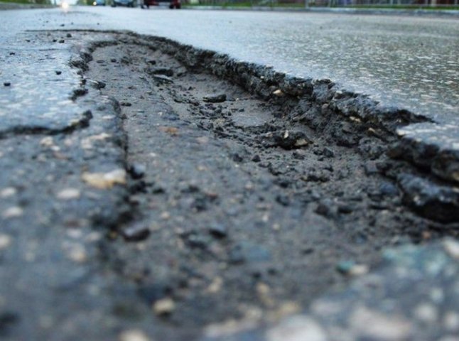 Найближчими днями почнуть ремонтувати дорогу «Мукачево – Рогатин»